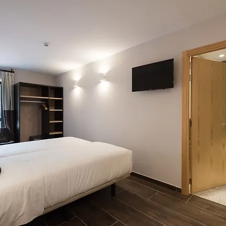 Domus Selecta Sagarlore Hotel 2*